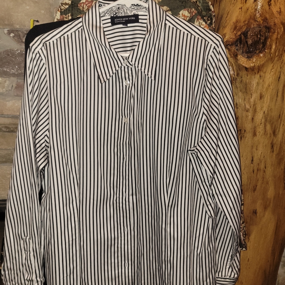 💰⏳️Jones New York Signature Collection XL Button Down Paisely Detail NWT - Picture 4 of 12